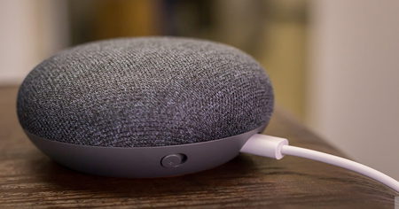 50% de réduction sur l'enceinte intelligente Google Home Mini avec Google Assistant