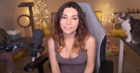 Après des actes de maltraitance sur son chat, la streameuse Alinity Divine fait face aux associations de défense des animaux