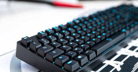 Moitié prix sur le clavier gaming mécanique Fox Spirit Meca Red grâce à ce code promo