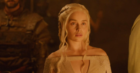 Game of Thrones : Emilia Clarke revient sur son incroyable prestation lors de son discours en Valyrien