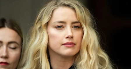 Amber Heard réagit à l'enregistrement audio de ses aveux et se fait lyncher par les internautes