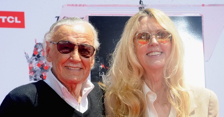 La fille de Stan Lee choisit son camp dans la guerre entre Sony et Marvel