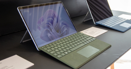 Microsoft Surface Pro 9 : ce PC hybride avec son Core i5 se retrouve dans un super pack