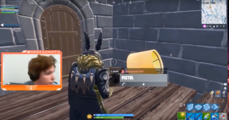 Un streamer australien arrêté pour avoir battu sa femme pendant un live Fortnite