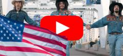 YouTube : Mister V et Freddy Gladieux se moquent des Américains en chanson, les internautes sont hilares (vidéo)