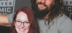 Cette photo d'une fan avec Jason Momoa est certainement la meilleure (et de loin) !