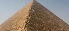 Une nouvelle découverte à la grande pyramide de Khéops