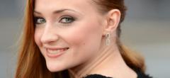 Le tatouage de Sophie Turner est-il un spoiler de la fin de Game of Thrones ?