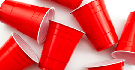 Beer Pong : voici la signification des lignes sur les fameux gobelets rouges