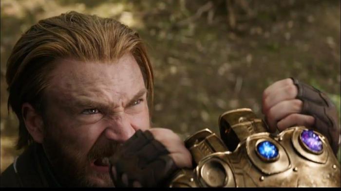Captain America contre Thanos dans Avengers Infinity War