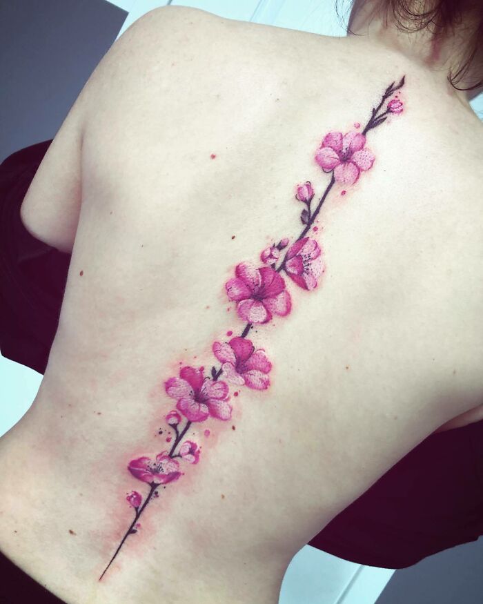 tatouage de fleurs roses