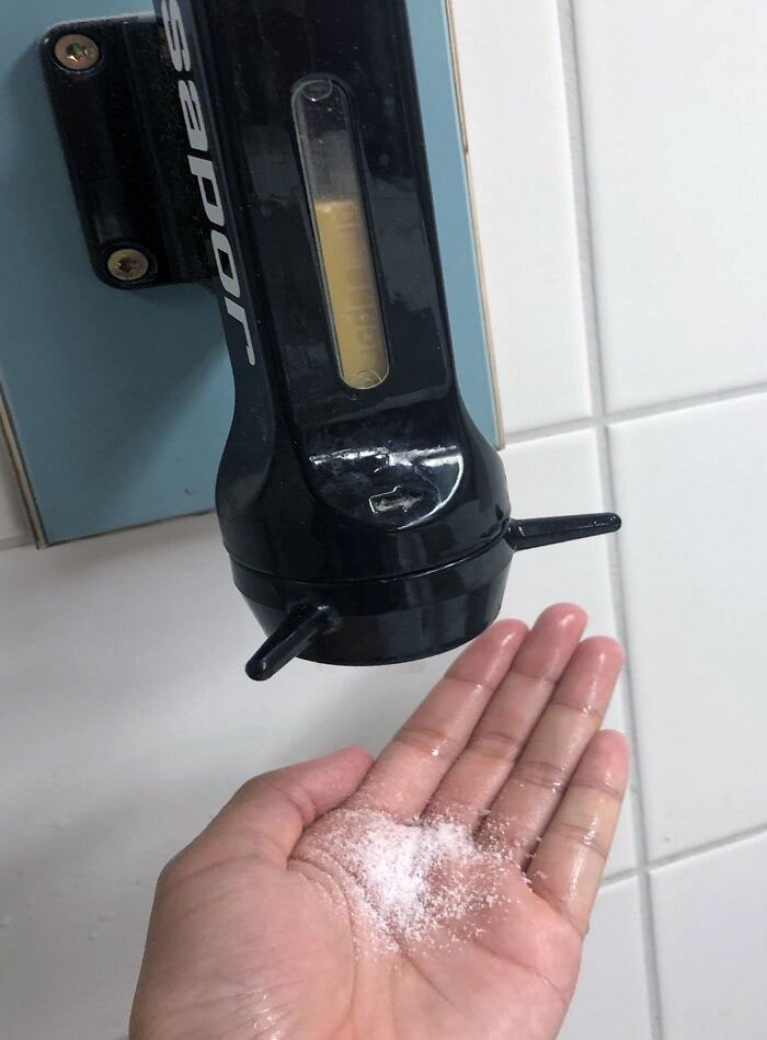 de la poudre pour se laver les mains