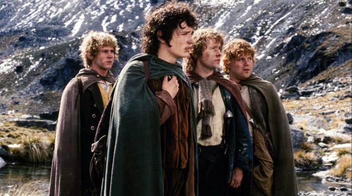 Les Hobbits dans le seigneur des anneaux.