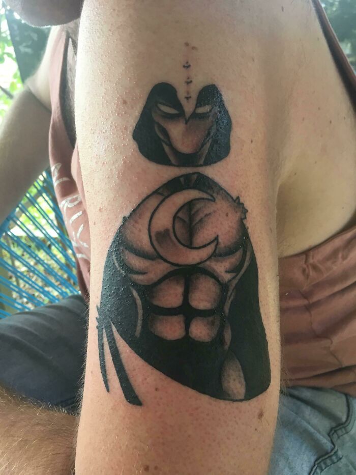 tatouage marvel moon