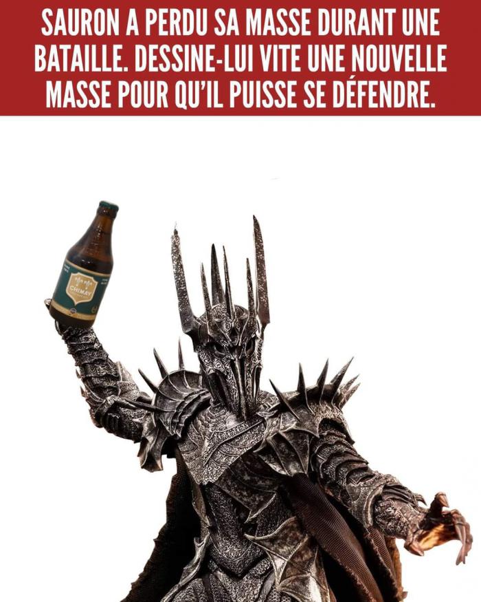 Sauron avec une bouteille de bière