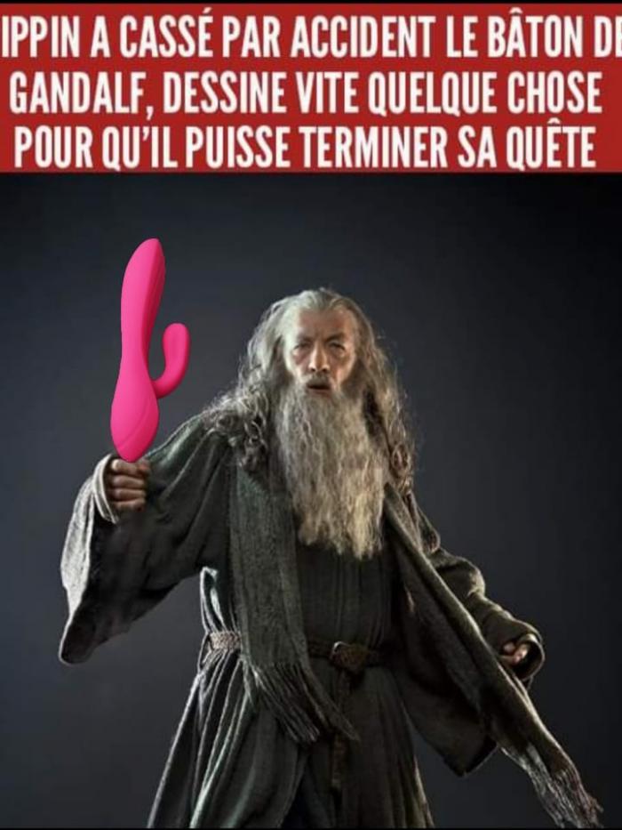 Gandalf avec un jouet pour adulte