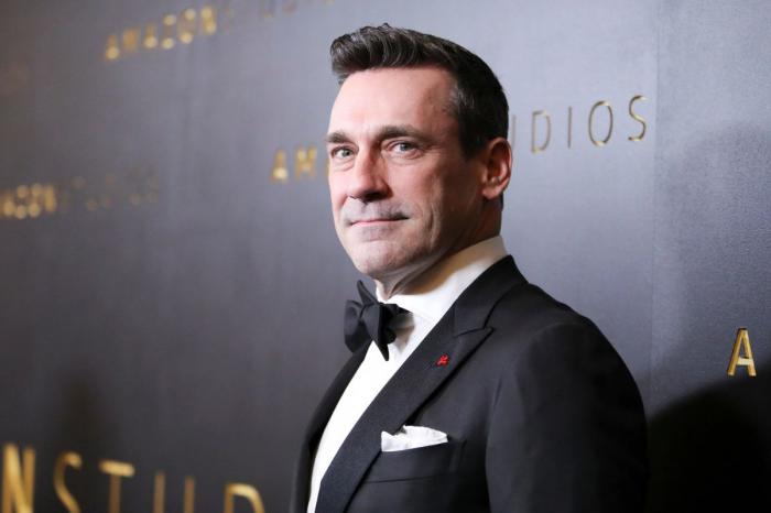 batman_bruce-wayne_jon-hamm