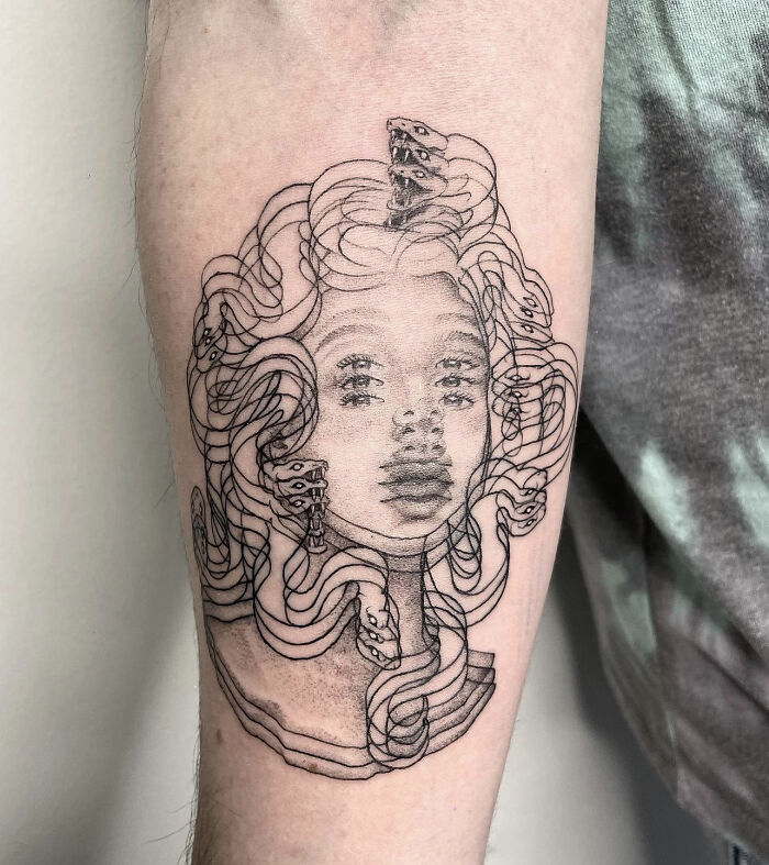 tattoo flou medusa
