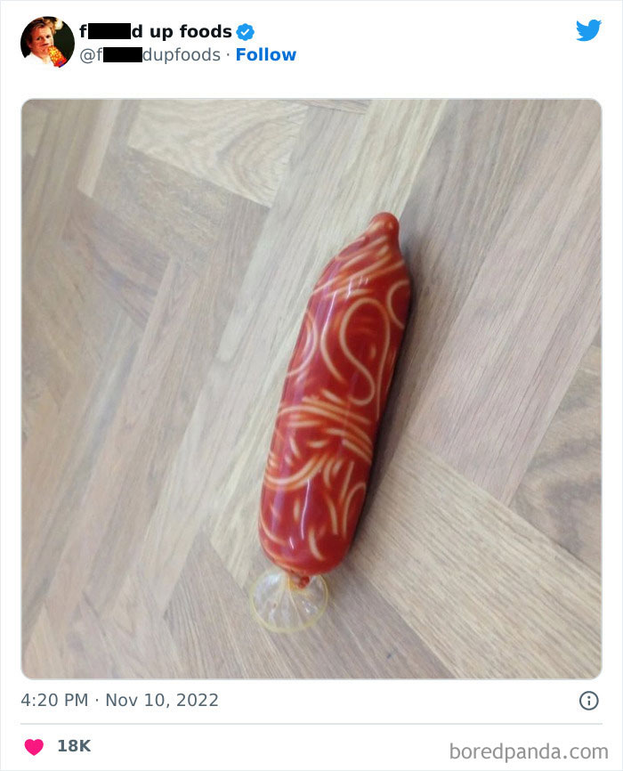 une saucisse de spaghettis