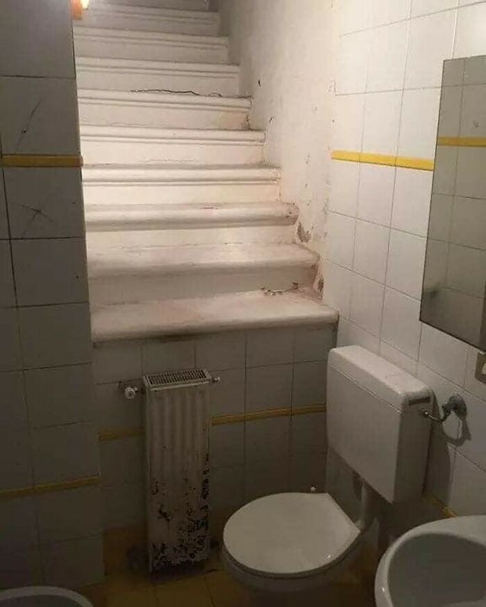 Où mène cet escalier ?