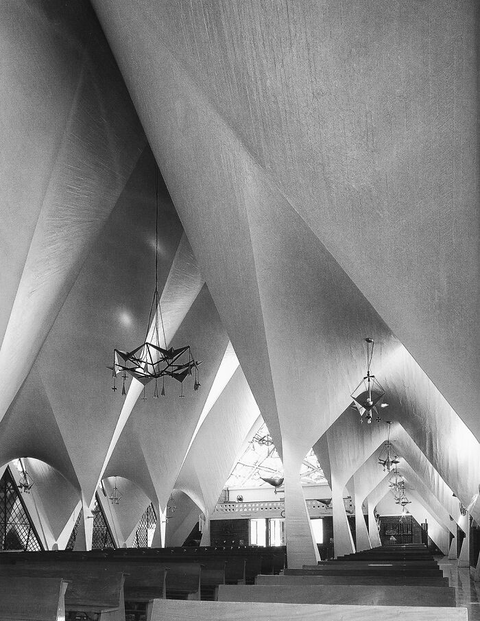 architecture du XXe siècle Chapelle Notre-Dame-de-la-Médaille-Miraculeuse, Mexique  