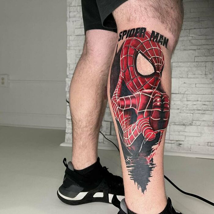 tatouage marvel spiderman