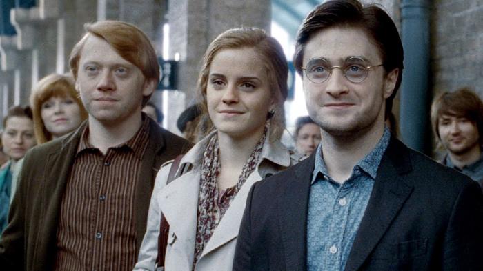 Harry Hermione et Ron à la fin du dernier film Harry Potter