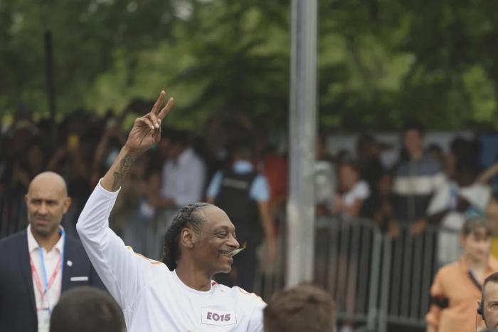 photoshop battle snoop dogg flamme olympique 3