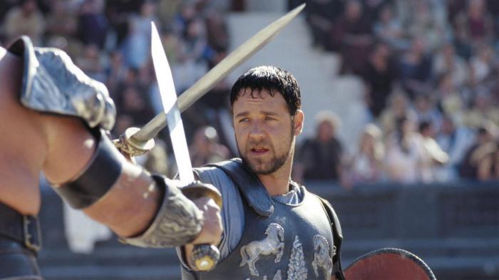 Russell Crowe (Maximus) en Gladiador de Ridley Scott