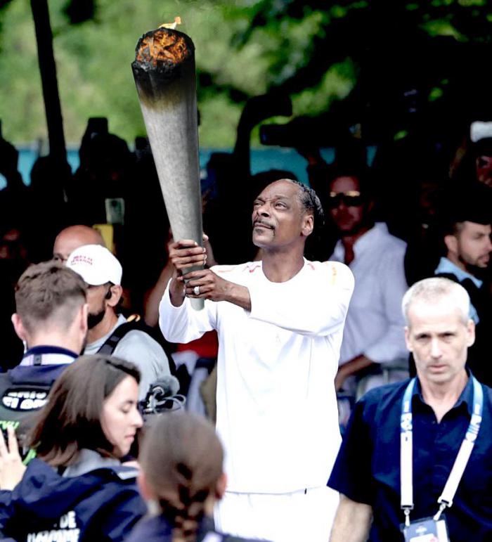 photoshop battle snoop dogg flamme olympique 8