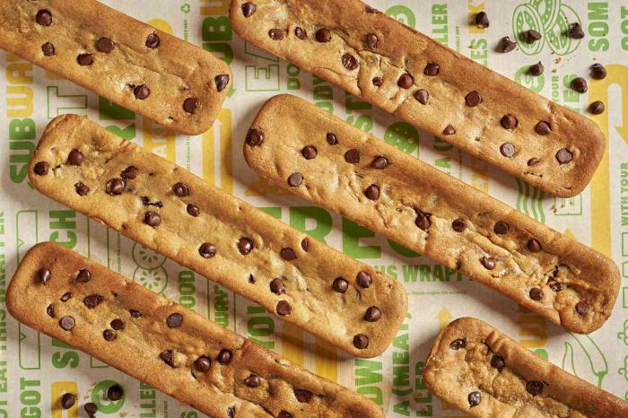 Footlong Cookie