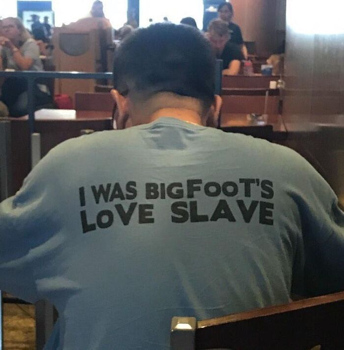 un tshirt sur le bigfoot