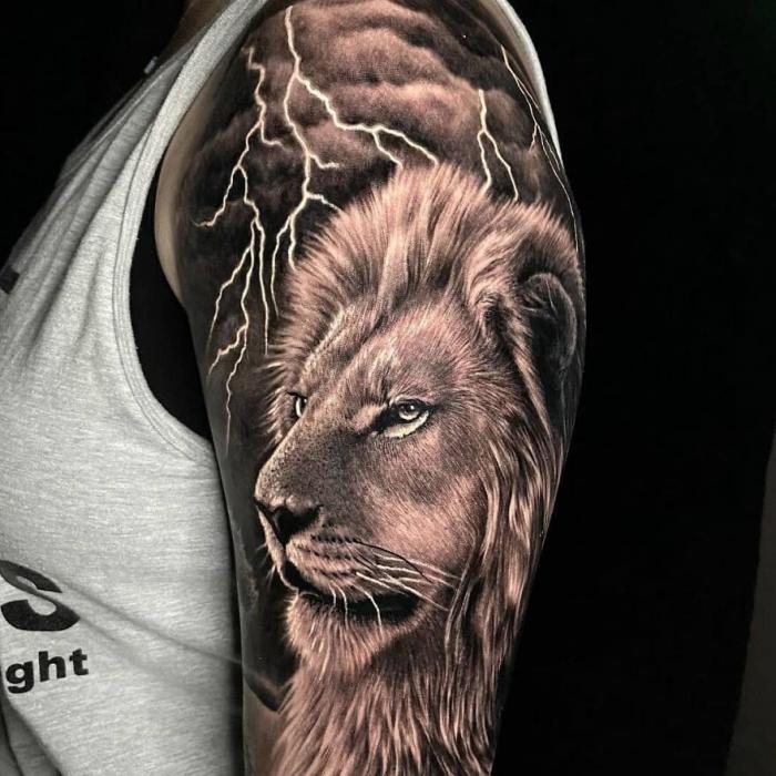 Tatouage lion