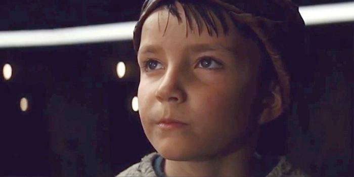 Le jeune Temiri Blagg dans Star Wars : Les Derniers Jedi