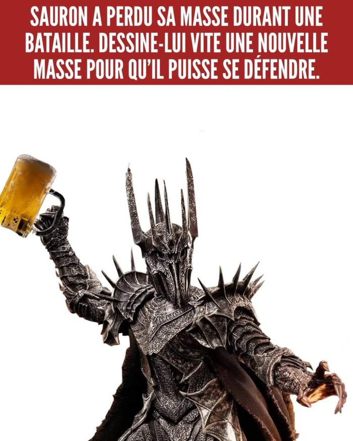 Sauron qui boit une bière