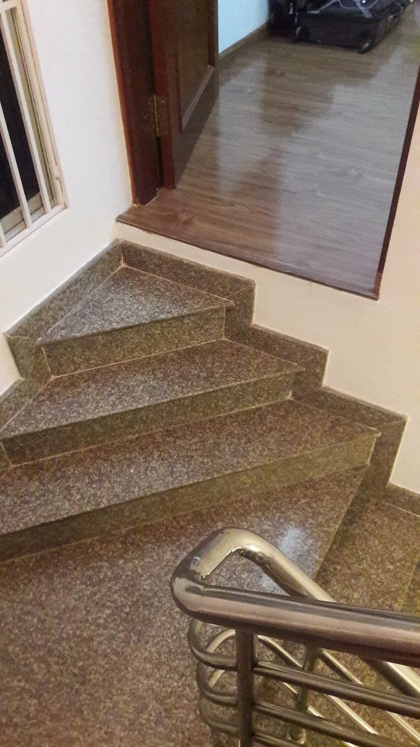 Escalier qui ne mène à rien