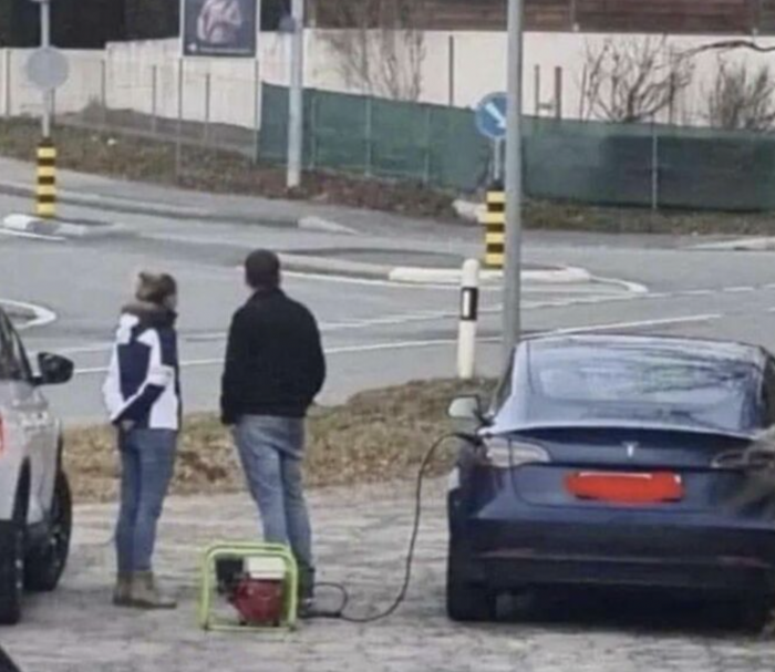 recharge de voiture au générateur