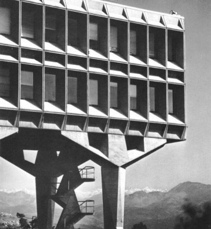 architecture du XXe siècle Centre de recherche ibm la gaude, france