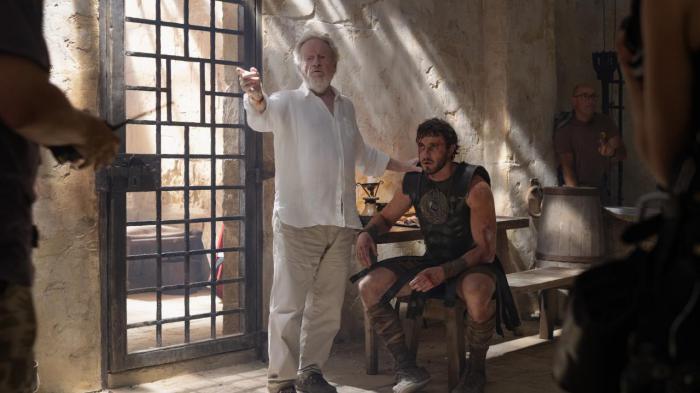 Ridley Scott et Paul Mescal sur le tournage de Gladiator 2