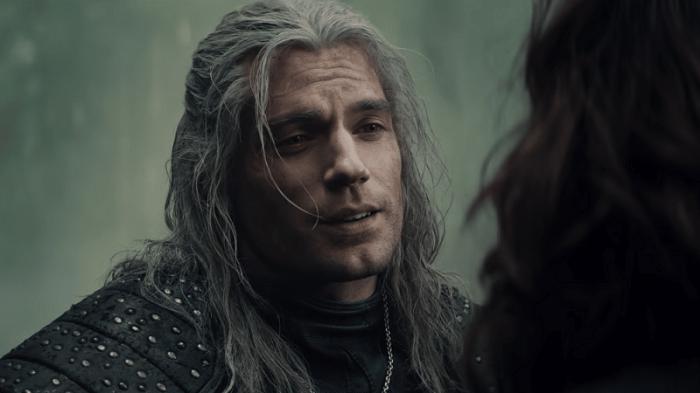 Henry Cavill joue le rôle de Geralt de Riv dans The Witcher.