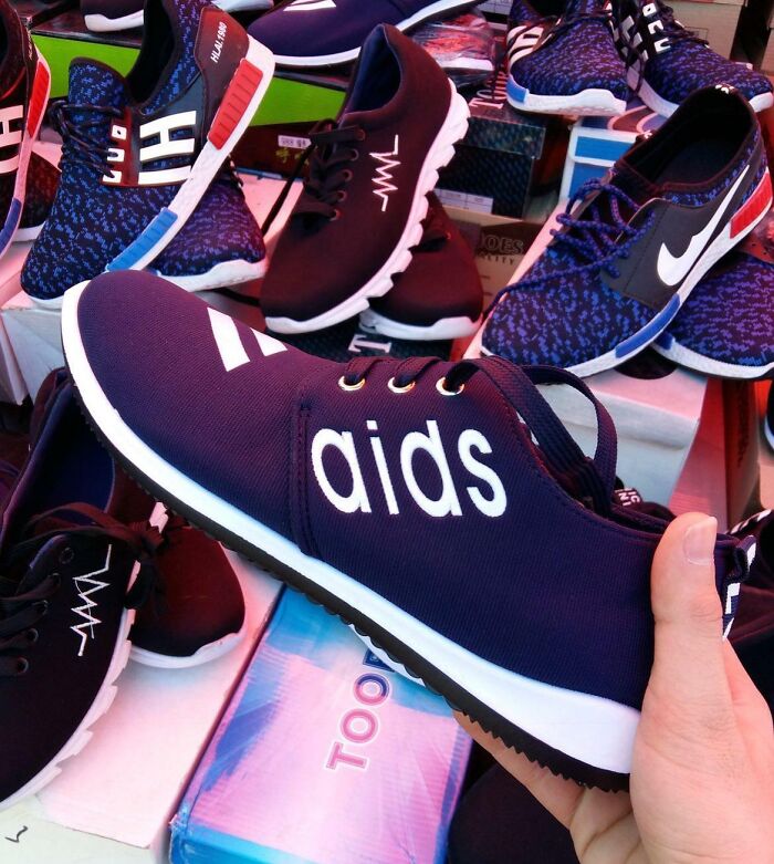 une fausse adidas