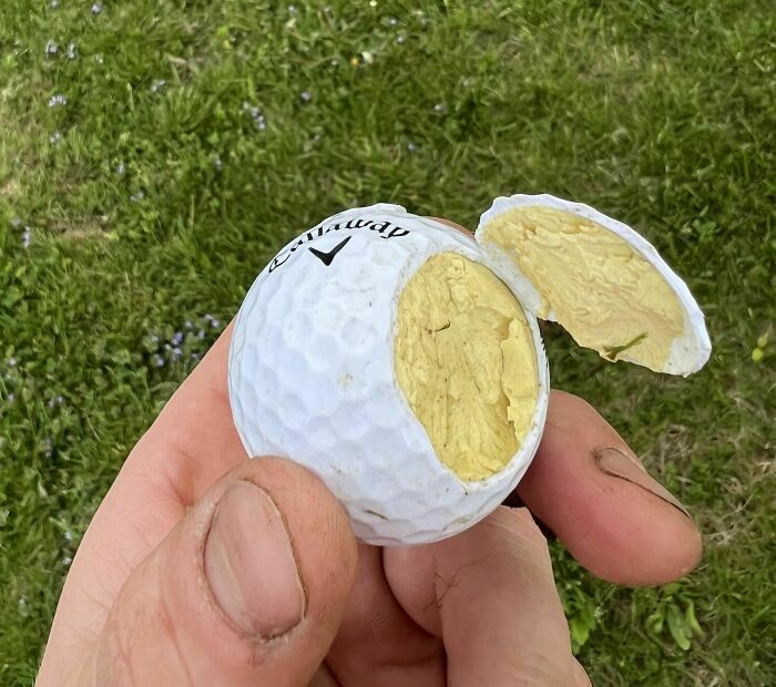 une balle de golf