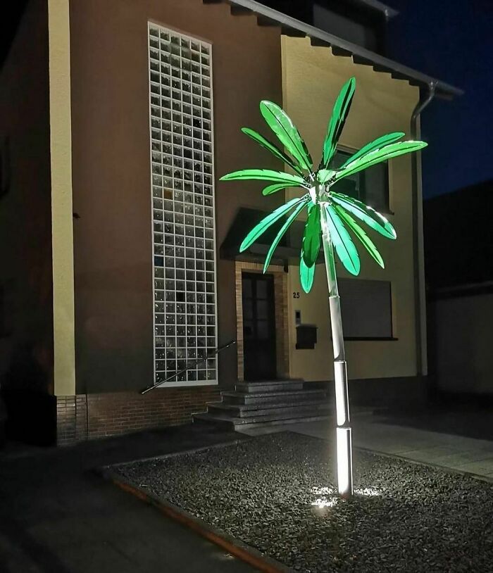 un palmier électrique
