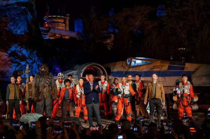 la dernière attraction Star Wars envoie Disney devant les tribunaux ca decoife Starwarsattraction
