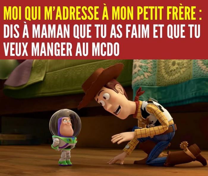 Mini Buzz et Woody dans un court-métrage Toy Story (Pixar)