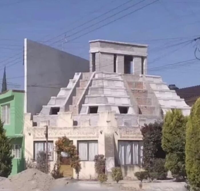 une pyramide maison