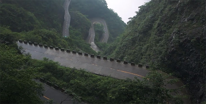 Route 99-Bend Road To Heaven en Chine