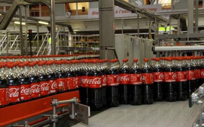 Usine fabrication bouteilles coca cola