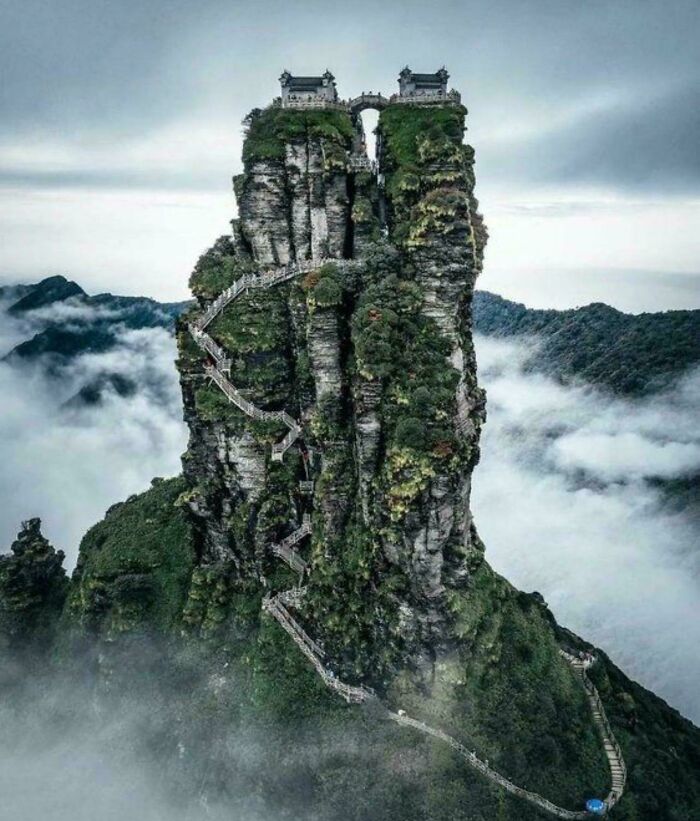 Temples de Fanjingshan à Tongren, Chine