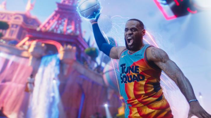 LeBron James dans Space Jam : Nouvelle ère